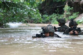 Costa Rican and Panamanian Service Members Practice Jungle Combat