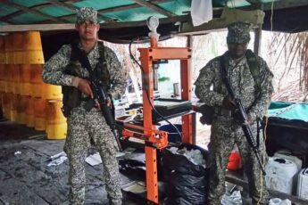 Colombian Navy Destroys Cocaine Processing Compound