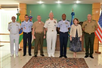SOUTHCOM Commander Promotes Partnership During Visit to Brazil
