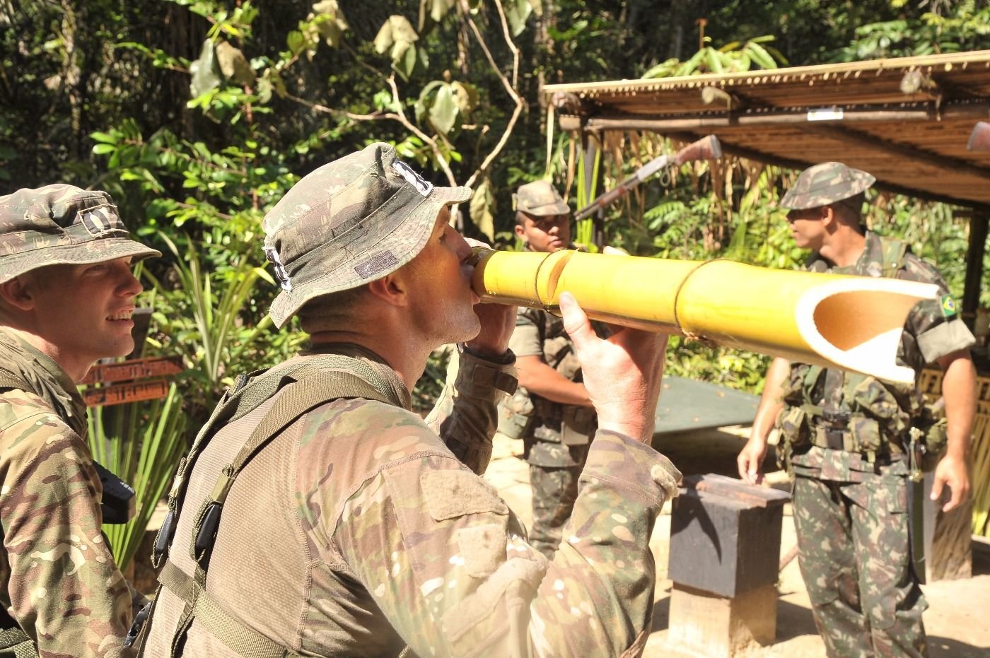 Brazilian Army Trains Foreign Soldiers in the Amazon