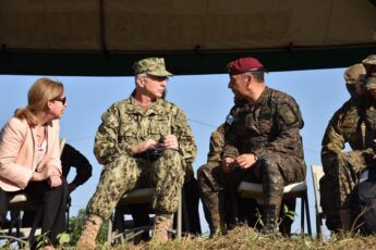 SOUTHCOM Commander Stresses Regional Cooperation During Trip to Central America