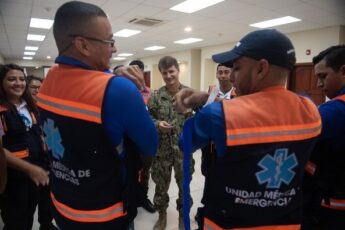 U.S. Navy Medical Team Begins Subject Matter Expert Exchanges in Honduras