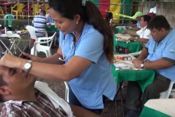 Salvadoran Armed Forces Provides Medical Specialists for People with Disabilities