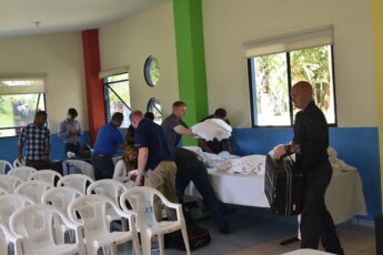 U.S., Salvadoran Airmen Donate Supplies to Youth Center