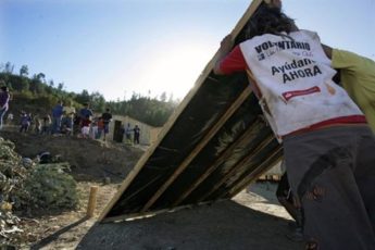Red Cross: Chilean Quake Survivors in Desperate Need of Shelter