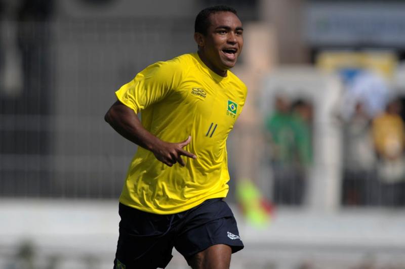 Brazil Routs Suriname in Soccer, Ecuador and Trinidad Maintain Hopes
