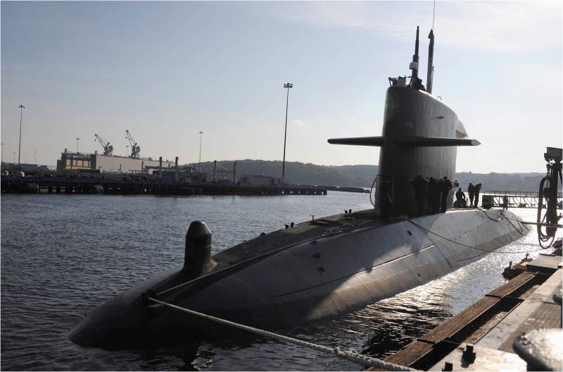 Peruvian SS-32 Submarine Arrives at Naval Station Mayport to Participate in SUBDIEX 2011