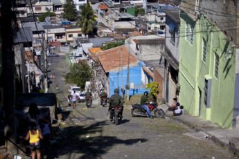 Brazilian Army Turns Over Control of Shantytown to the Police