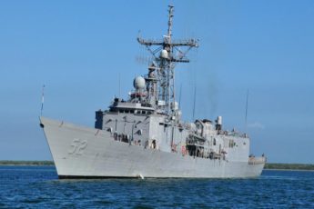 USS Carr Interdicts 1,250 Pounds of Cocaine During Operation Martillo