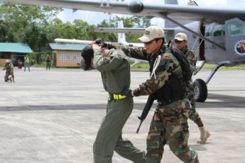 The Air Forces of Colombia and Perú Train Together to Fight Terrorism, Drug Trafficking