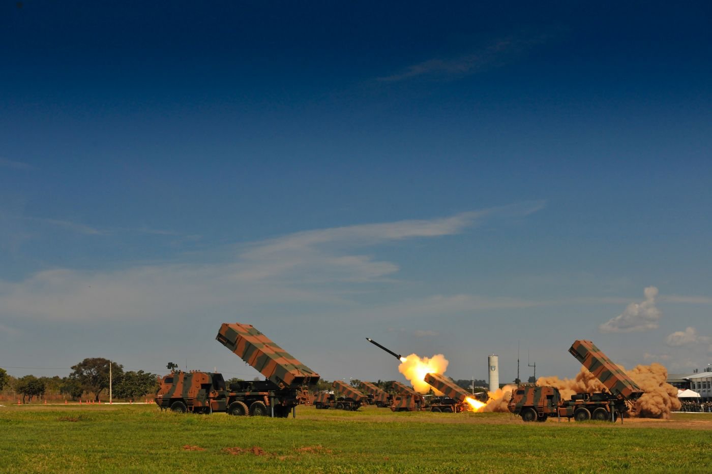 Brazil Modernizes its Artillery Force with New Vehicles