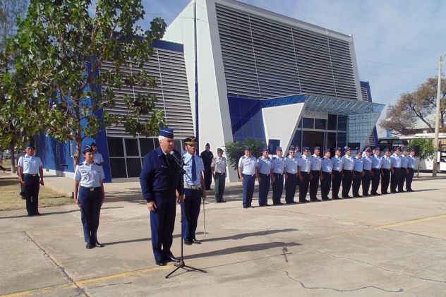 Brasil instala missão técnica aeronáutica na Bolívia