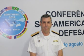 Entrevista con el Almirante Fernando Pérez, jefe del Estado Mayor de la Defensa de Uruguay