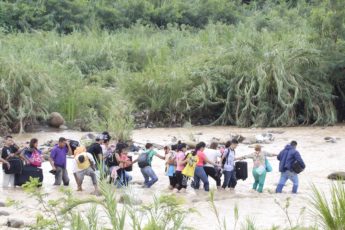 Grupos armados de Colombia se aprovechan de menores venezolanos