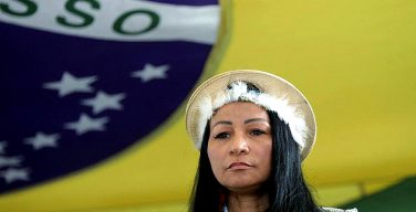 Mujer destaca en el Ejército Brasileño y asume cargo de atención sanitaria para indígenas