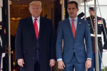 Presidente interino da Venezuela visita a Trump na Casa Branca