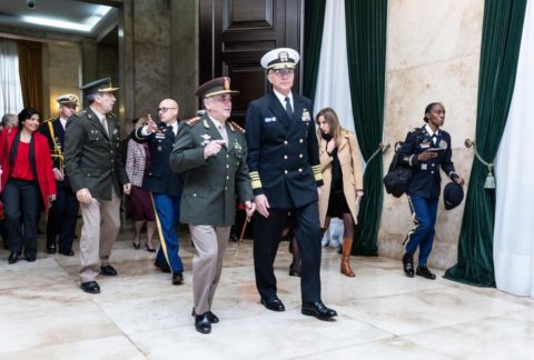 Comandante del Comando Sur aborda la seguridad en Argentina