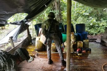 Forças colombianas destroem grande laboratório de cocaína