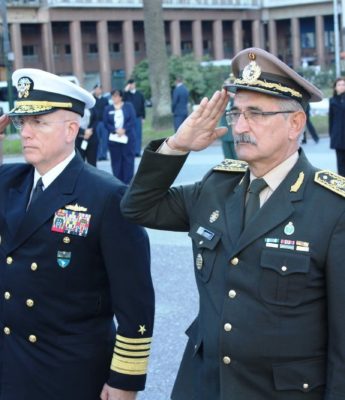 Uruguay habla sobre los nuevos roles de los militares en Latinoamárica