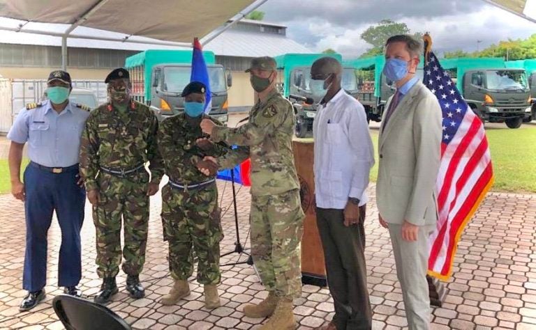 EUA doam veículos e equipamentos ao Ministério da Segurança Nacional de Belize