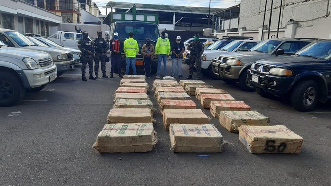 Equador enfrenta o narcotráfico com apoio da Colômbia e dos EUA
