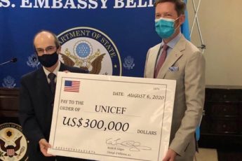 Governo dos EUA lança projeto de US$ 300.000 para financiar iniciativas de resposta de emergência do UNICEF para as crianças de Belize afetadas pela COVID-19