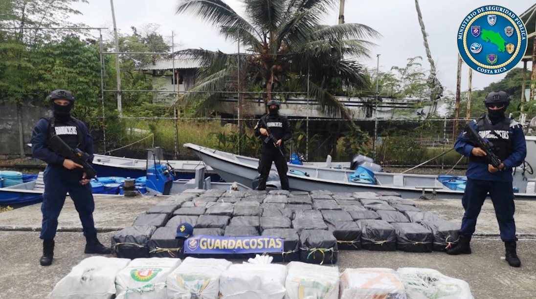 Costa Rica decomisa más de cuatro toneladas de cocaína en tres operaciones