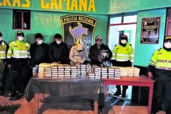Polícia Nacional do Peru destrói laboratórios de drogas