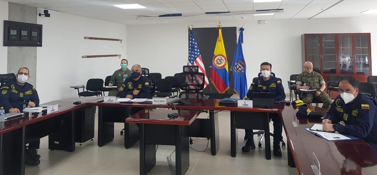 Cuarta Flota de los EE. UU. organiza Diálogos Marítimos Anuales de Estado Mayor con delegación naval colombiana