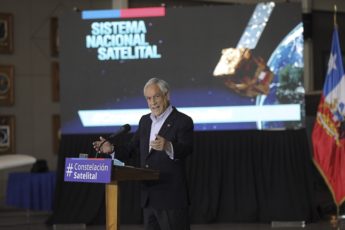 Chile busca acelerar su programa espacial