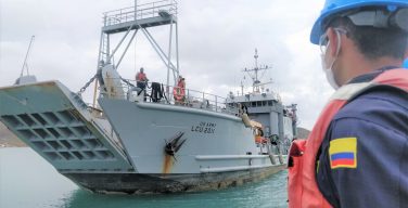 Exército dos EUA apoia reconstrução de ilhas da Colômbia depois do furacão Iota