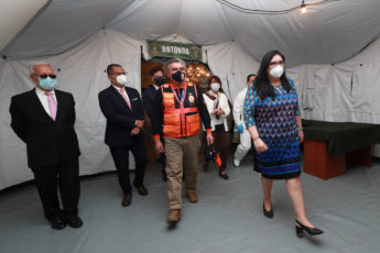 Estados Unidos doam dois hospitais de campanha ao Peru