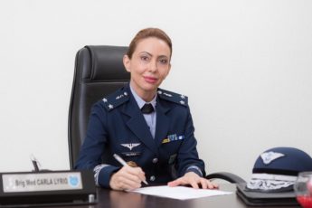 Fuerza Aérea Brasileña asciende a primera mujer general