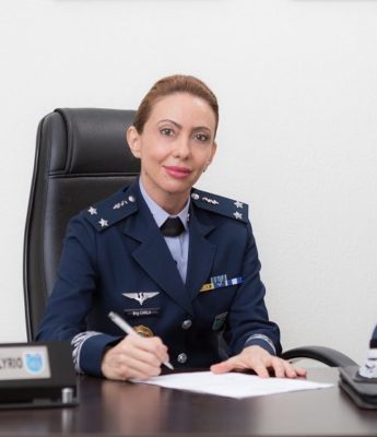 Fuerza Aérea Brasileña asciende a primera mujer general