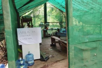 Bolivia: agentes antidrogas destruyen pista clandestina y mega laboratorio de cocaína