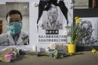 El pueblo al fallecido denunciante de Wuhan: le hicieron una injusticia