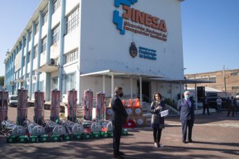 US Donates Isolation Capsules for COVID-19 Patients in Argentina