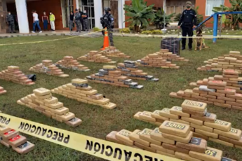 Autoridades ecuatorianas decomisan toneladas de cocaína en tres operativos