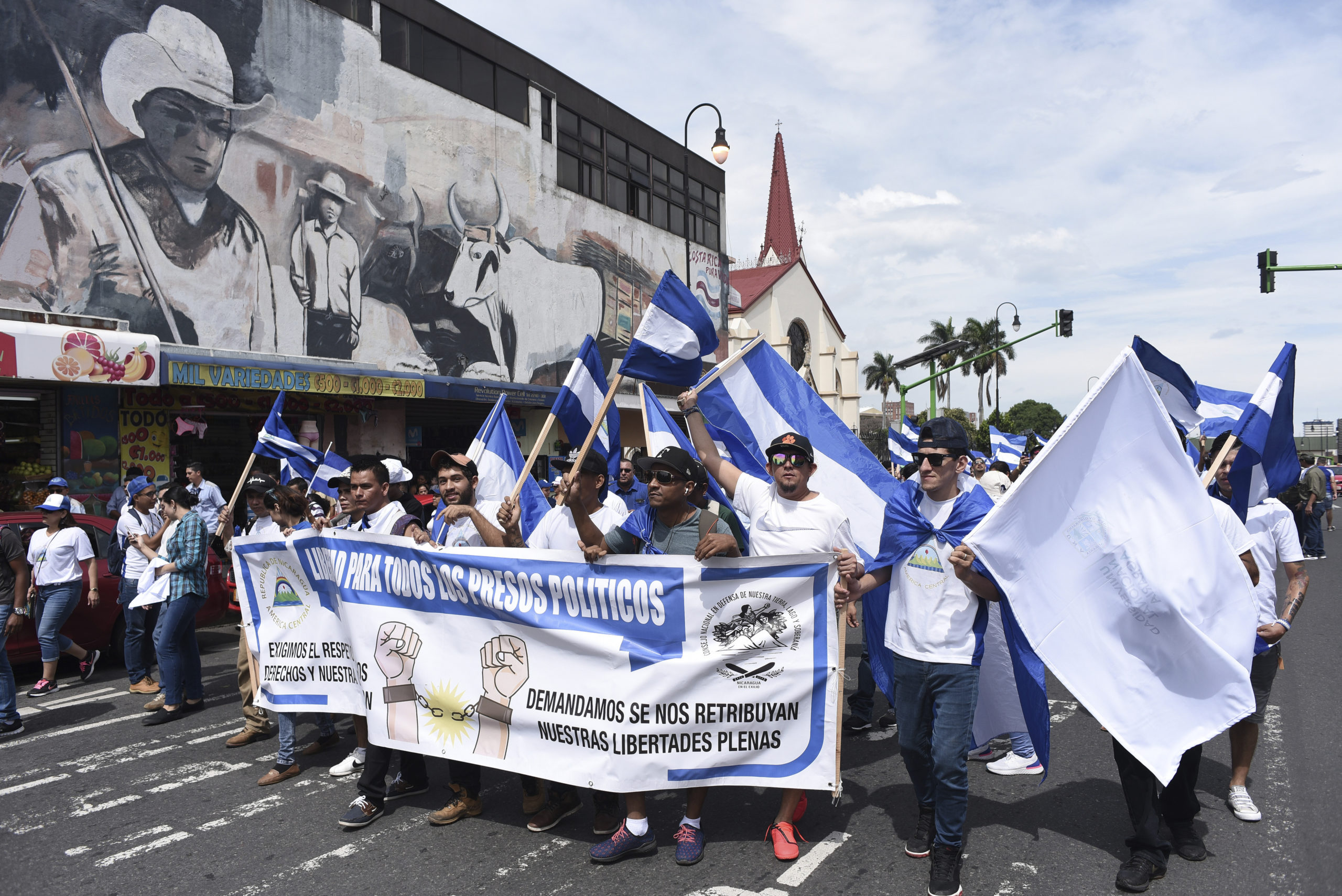 Nicaragua aprueba ley para bloquear a opositores en elecciones presidenciales