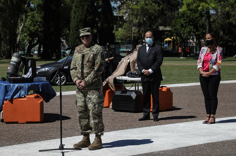 EUA doam equipamentos de resposta de emergência às forças de segurança argentinas