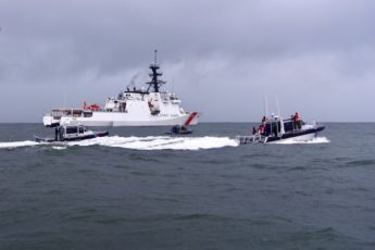 Navio USCGC Stone da Guarda Costeira dos EUA encerra Operação Cruz do Sul