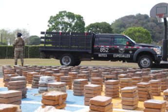 Panamá decomisa más de 20 toneladas de drogas en dos meses