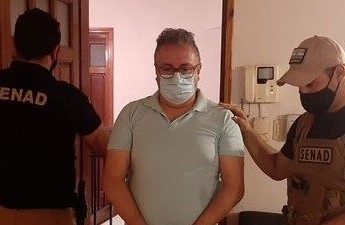 Paraguay: agentes antinarcóticos detienen a piloto buscado por los EE. UU.