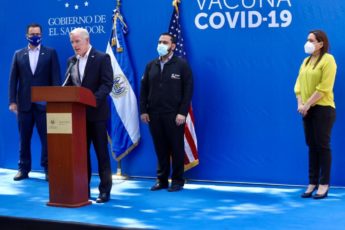 Gobierno de EE. UU. dona USD 2 millones adicionales para combatir al COVID-19 en El Salvador