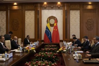 A abordagem diplomática e política da China na América Latina e no Caribe