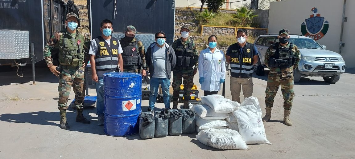 Peru: Polícia Nacional destrói mais de 10 toneladas de insumos químicos em menos de uma semana