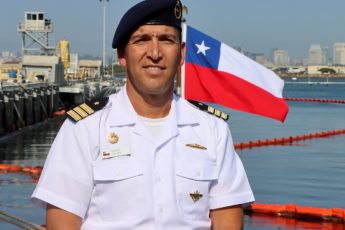 Capitán del submarino SS-22 Carrera habla sobre la Iniciativa de Submarinos Diésel-Eléctricos y el entrenamiento con los EE. UU.