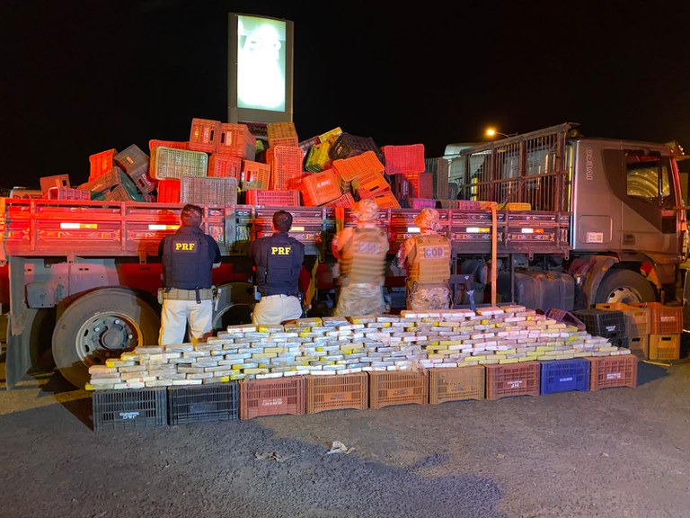 Brasil: Polícia Federal apreende mais de 10 toneladas de maconha e desarticula grupo que enviava cocaína à África