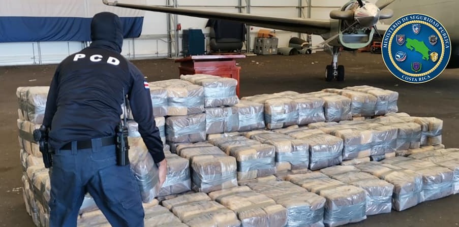Costa Rica y los EE. UU. incautan 2,4 toneladas de drogas
