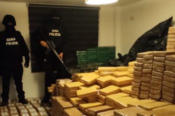 Equador apreende quase 14 toneladas de cocaína do narcotráfico internacional